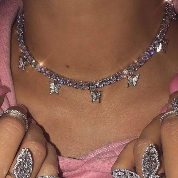 Jewelry - Butterfly Pendant Choker Necklace